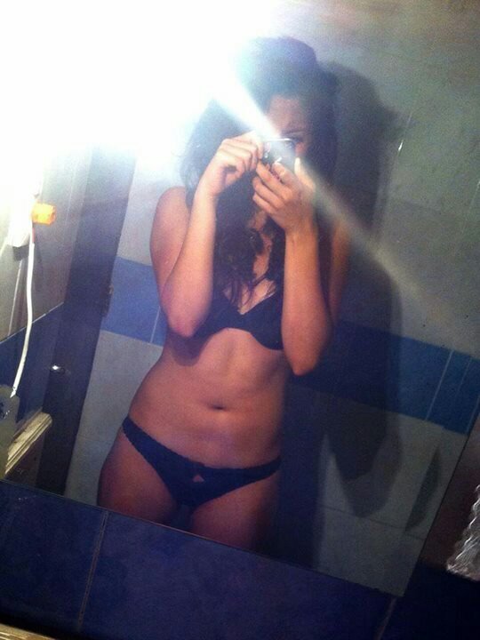 snapchatsmex's profile picture. el cuerpo es como el dinero si tienes algo pues muestralo. snapchat: snapmexico