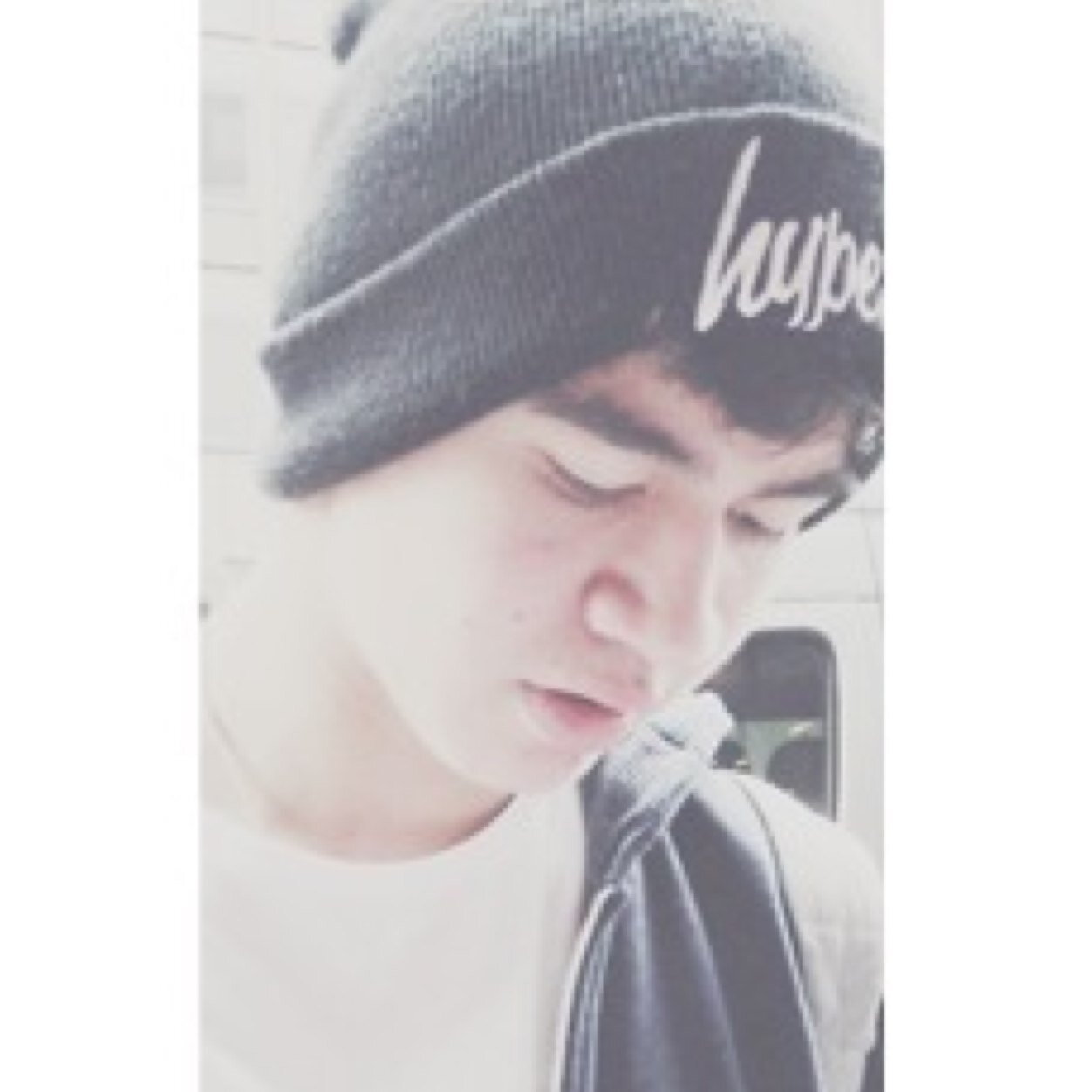 You're cute but you're no Calum Hood