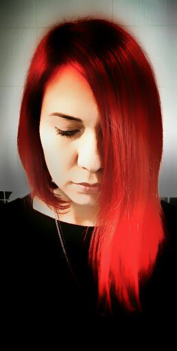 teytap's profile picture. Böyle kırmızı bişey