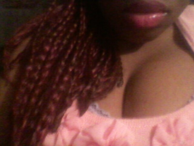 Hi I'm aaliyah I'm a mom of two i am a drama free female no time for games exspecially on social media!!!