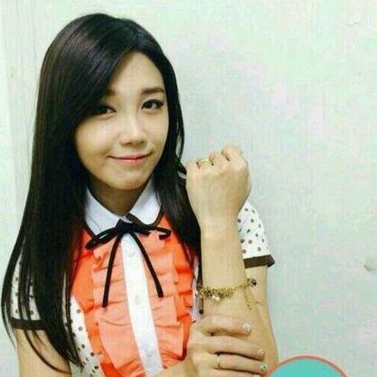 93 cantik  yadong labil  @rappcy_ abang gue yang jelek