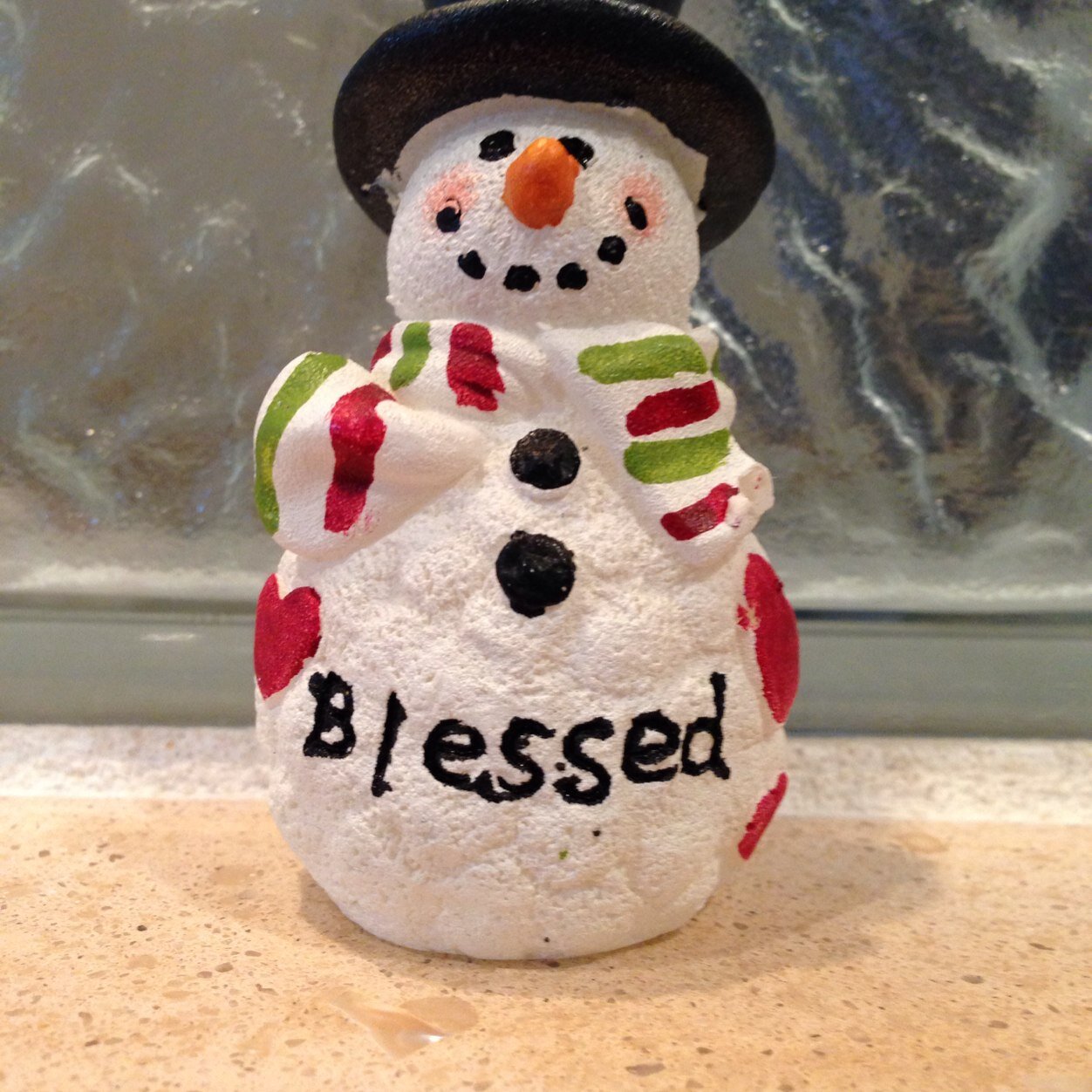 lzutti's profile picture. 