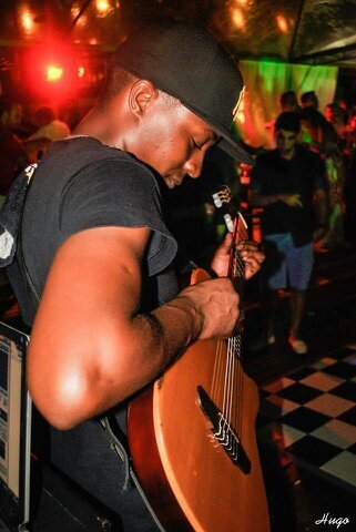 Amo a Música de paixão, amo o Violão ... !