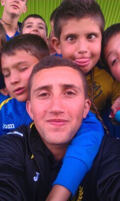 Técnico electromecanico. Amante del fútbol en general y del FCB en especial! Entrenador del Benjamin CDP