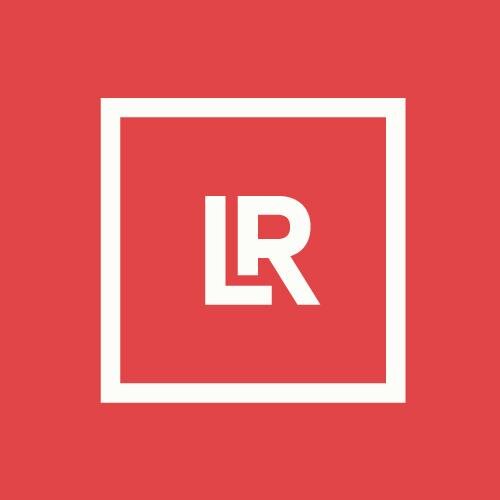 Ser på: webdesign, grafisk design. Hører på: musikk. Tenker på: strukturen, det vakre og friheten.
