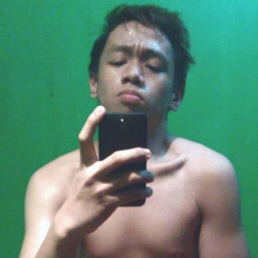18/Future Doctor/Bisexual/Taken @RyanShifty  / Basketball/Billards/Bowling/Lol