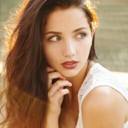 16//Escritora//Hija de Will y Tessa//Cazadora de sombras//Mi hermano es el amable,yo la extrovertida//Parabatai de Cordelia Carstairs//Familia CS.