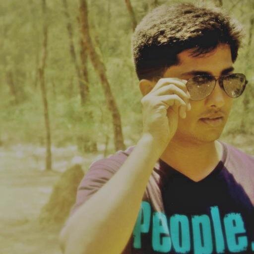 always want to b a entertainer...wants to see u smile..thats alll  !!!!!!!