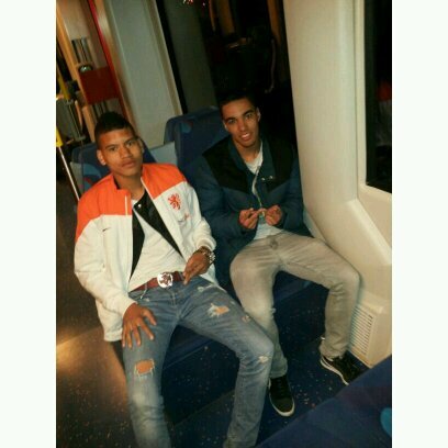 halfblxxdprince's profile picture. insta: kingnuski_