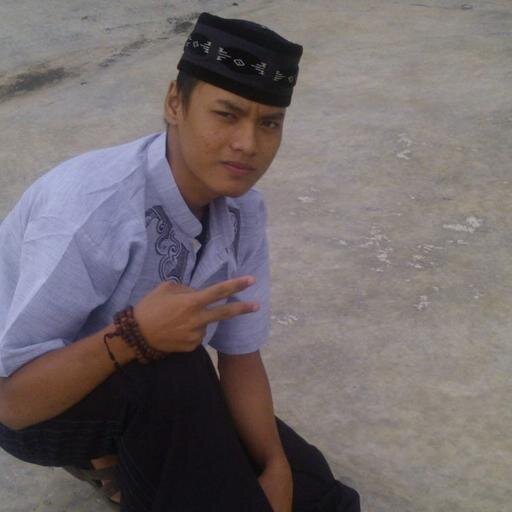 kudus, 04 november 1997 II SMK ASSAIDIYYAH II Santri Pondok Al-Firdaus