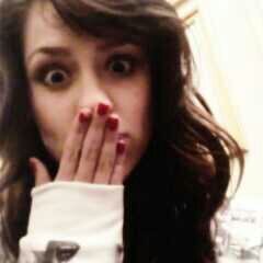 Deus Protege os Rebelis e meu fc,por mim? abracei a Mel.♥