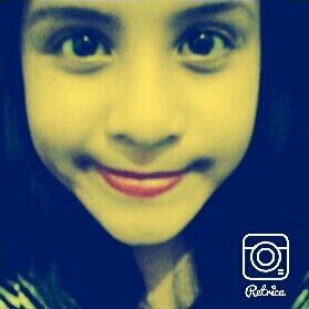 Deja que tu sonrisa cambie el mundo, pero no dejes que el mundo cambie tu sonrisa.. ♥