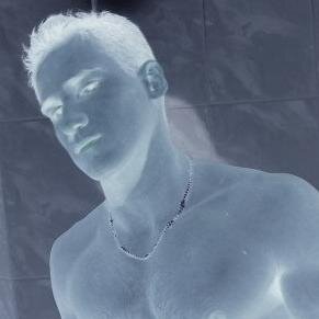 GAYSEX20's profile picture. Ouvert à toutes propositions ;-) Passages sur Paris réguliers. Très branché par art contemporain, psy, pop art ... Snapchat: gaysexflo