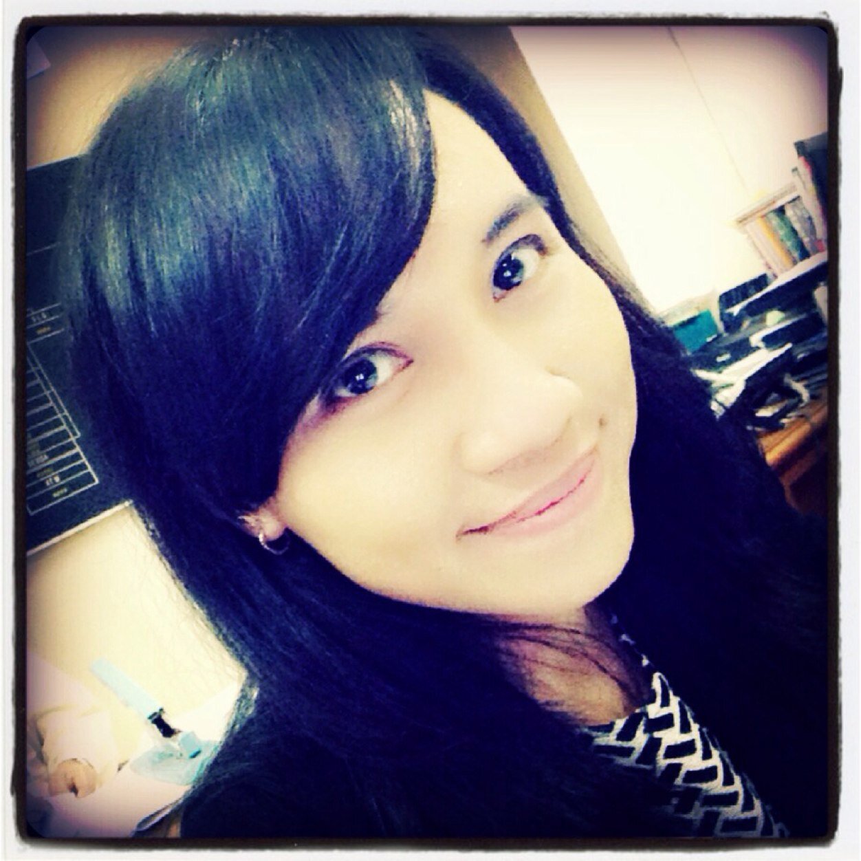 utami_astydewi's profile picture. Love and workhard