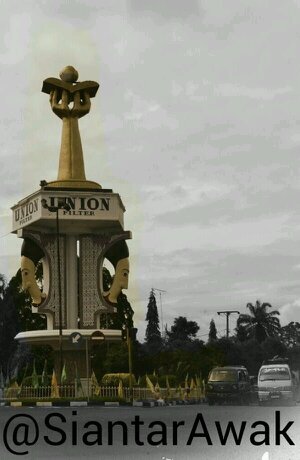 Siantar ku,kebanggaan ku. Sapangambei manoktok hitei. Say Horas lae & itok.