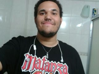 Quem me dera ao menos uma vez, acreditar por um instante em tudo que existe e acreditar que o mundo é perfeito...E que todas as pessoas são felizes..♪♫