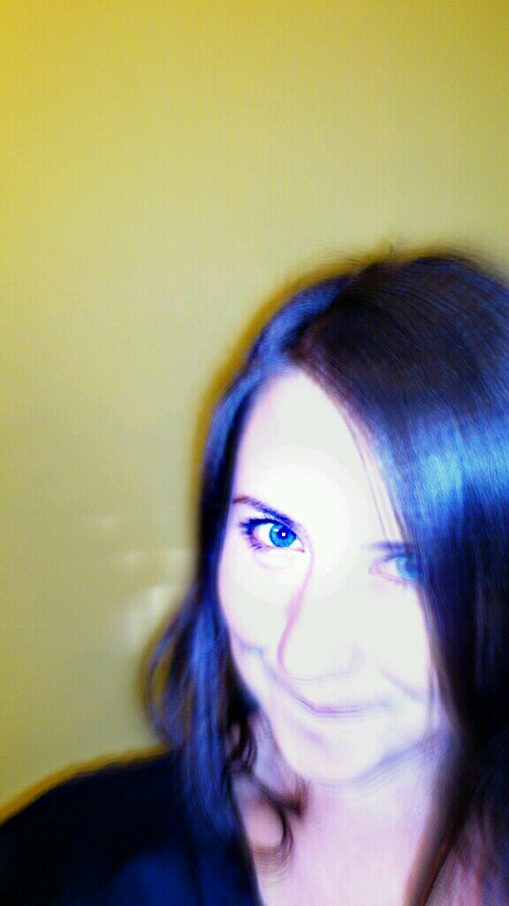 ButtercupVic's profile picture. 