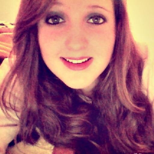 Que a felicidade vire rotina... :3