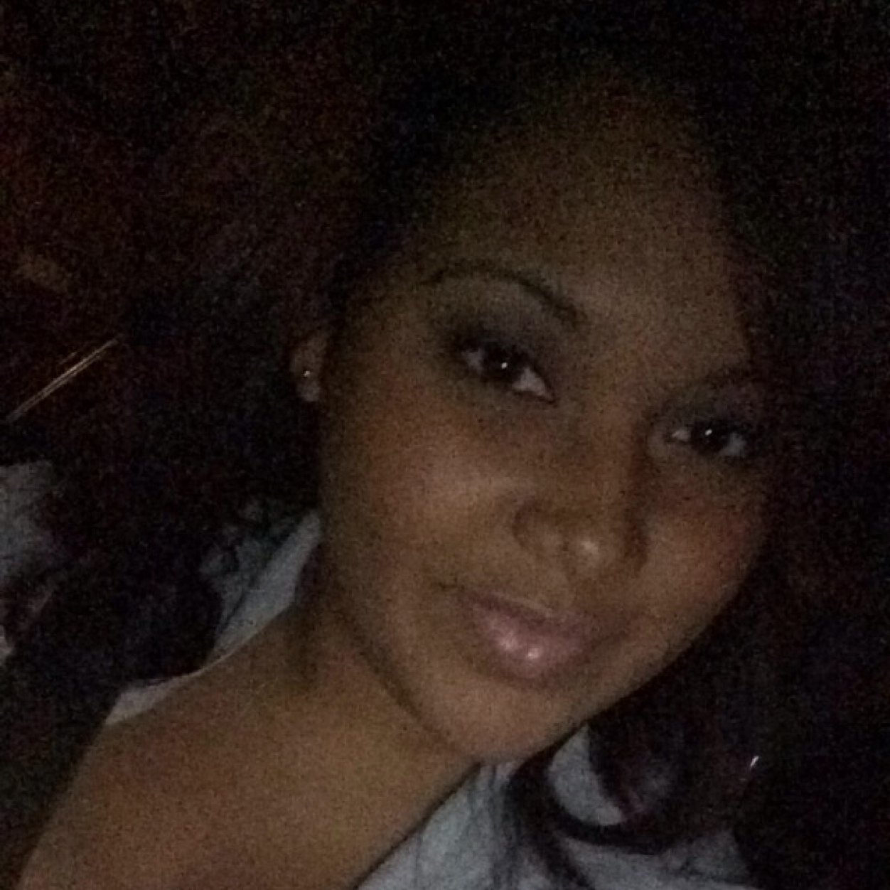 IG: @getglamwithtee- C.R.E.A.M-