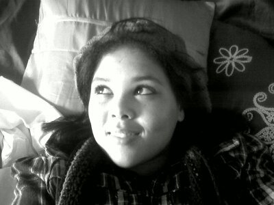 18 years old. Absolutely love fashion and make-up!!! Love to party.