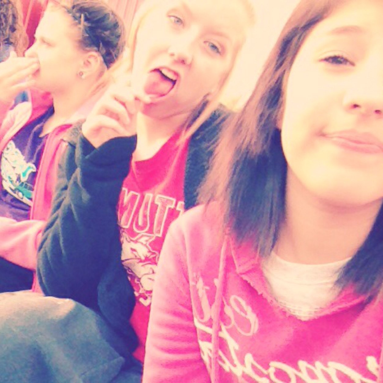 KristalsellSell's profile picture. Gay and proud.
Follow, i follow back. 
I refuse to sink.⚓️