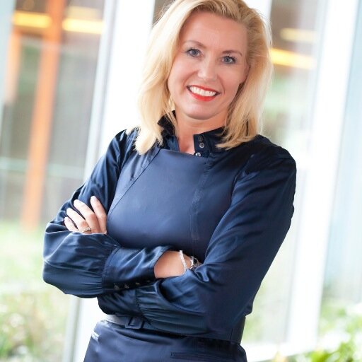 Int. Businessbuilder, health, sports, lifestyle, traveling, marketing, Speaker & Trainer.
