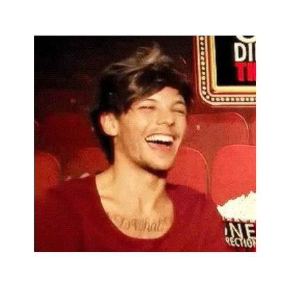 cloudaroundlou's profile picture. 