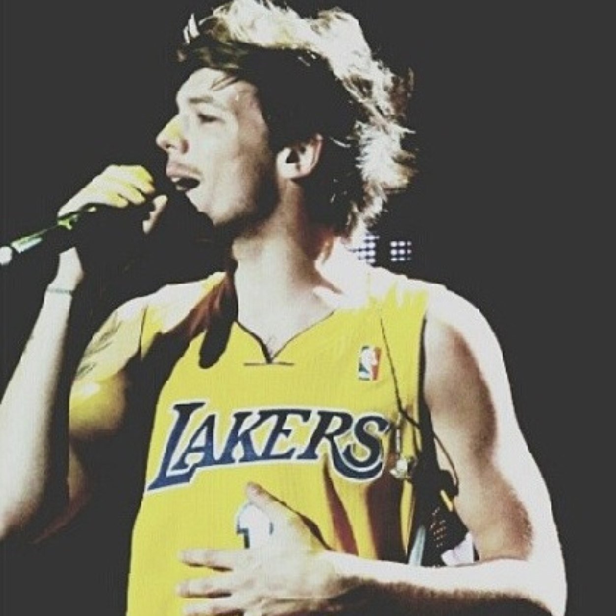 @stylesarts go follow her