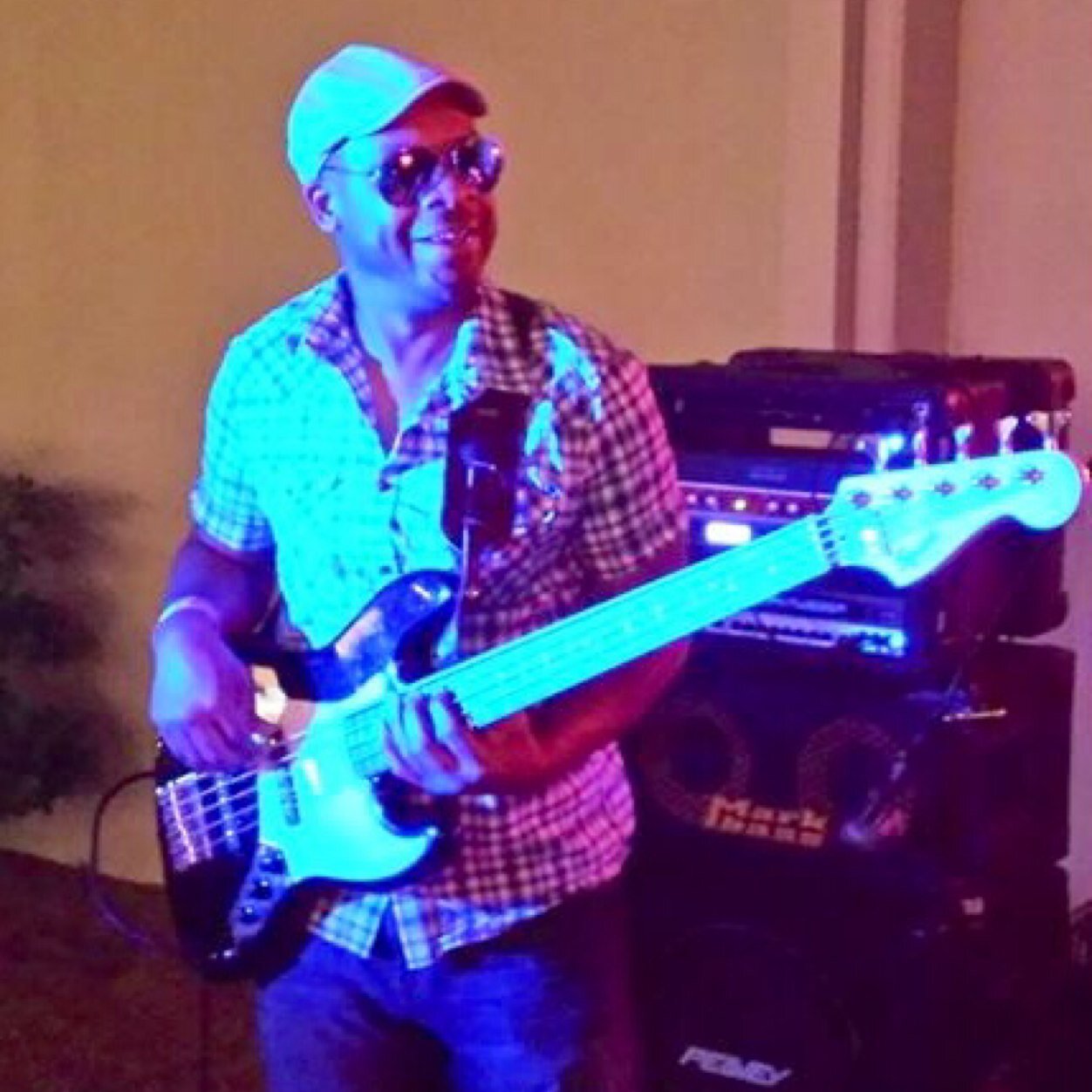 LorenzoLewis2's profile picture. 