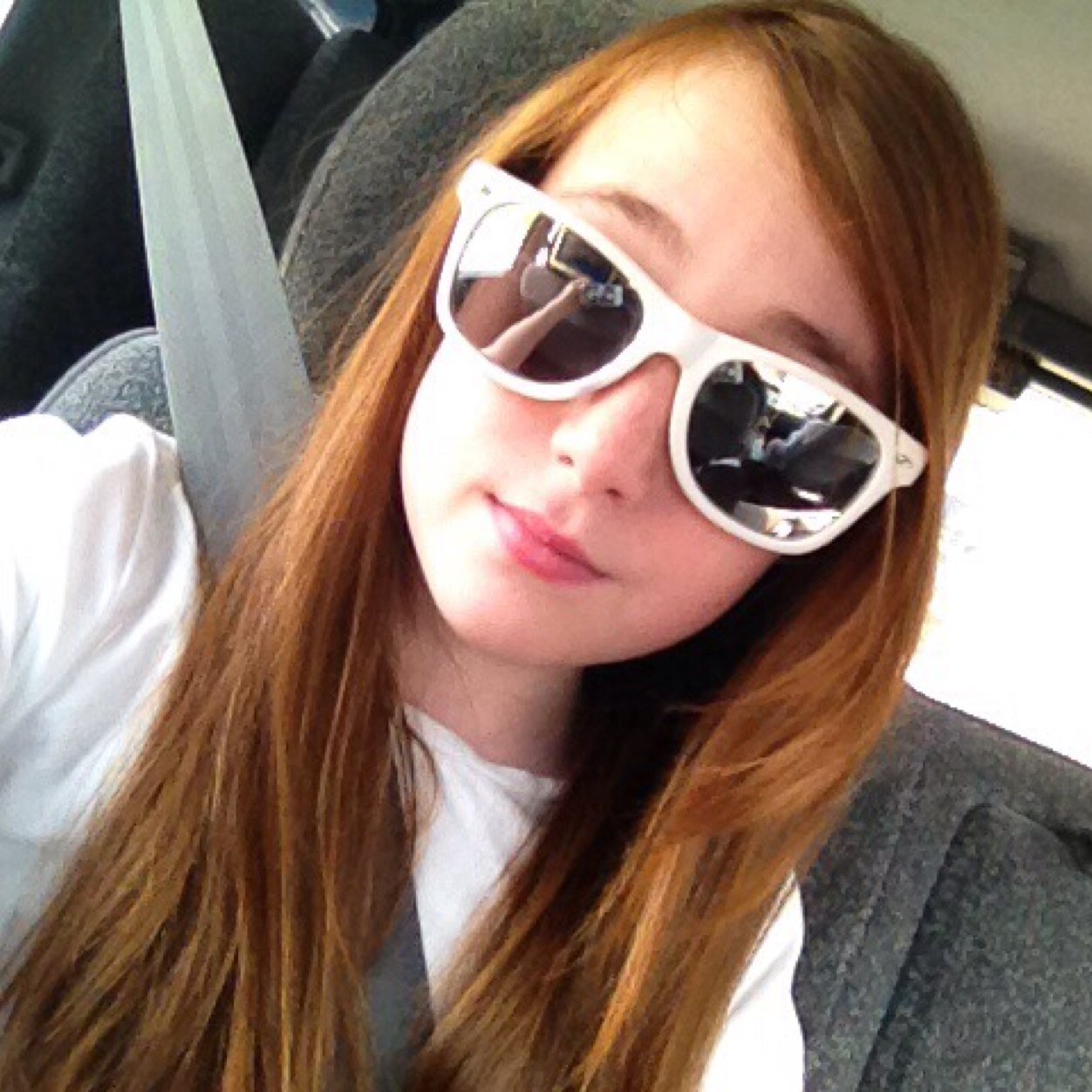 HollyWebbee's profile picture. 