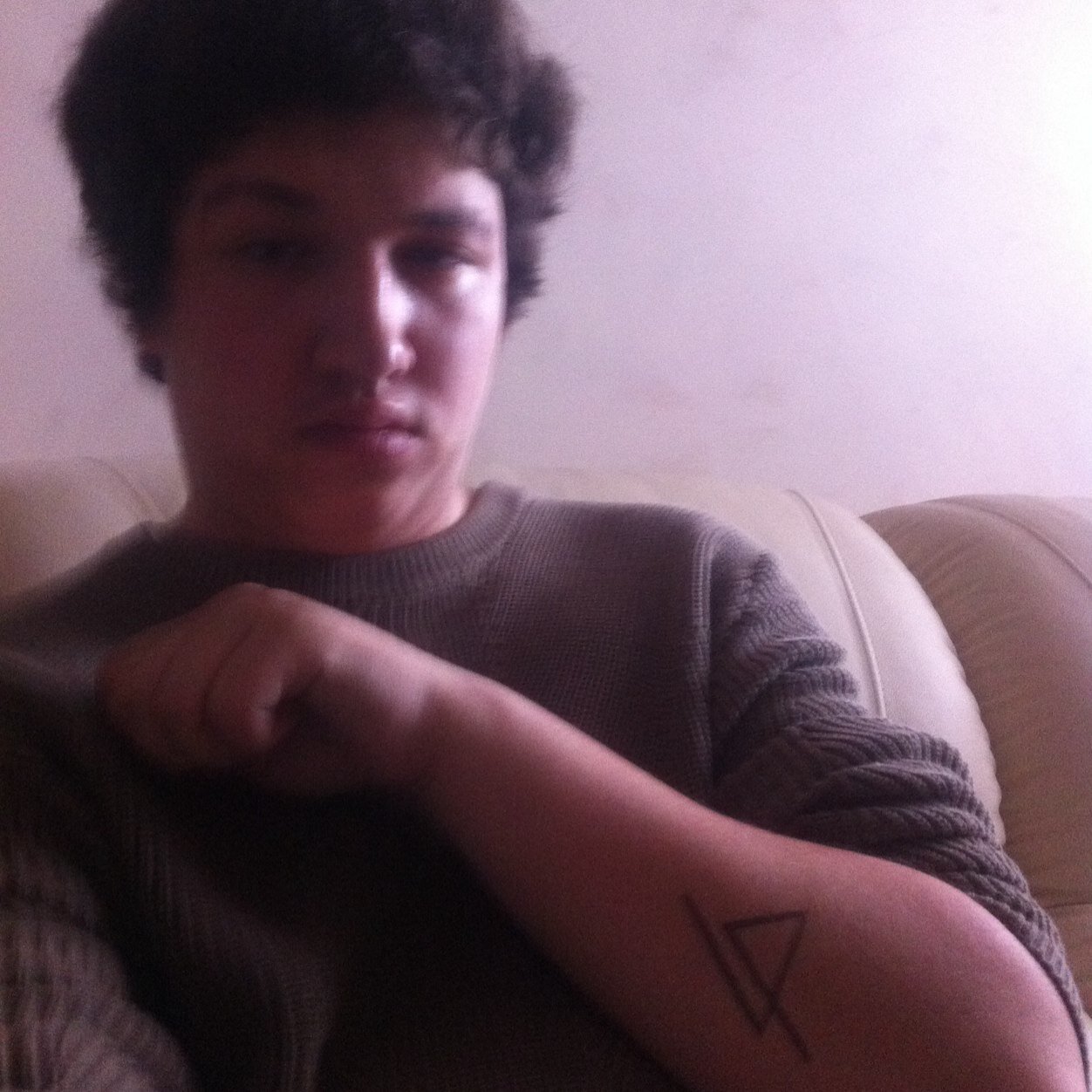 DamirWallen's profile picture. I'm , so beatiful , clever , and the something some time happens it's cool . I Figured it Out 
I Figured it out from black and white 
Seconds and hours 
Maybe .