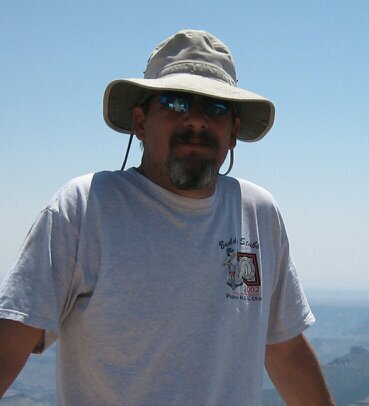 UnCivilGeek's profile picture. Taken' it easy