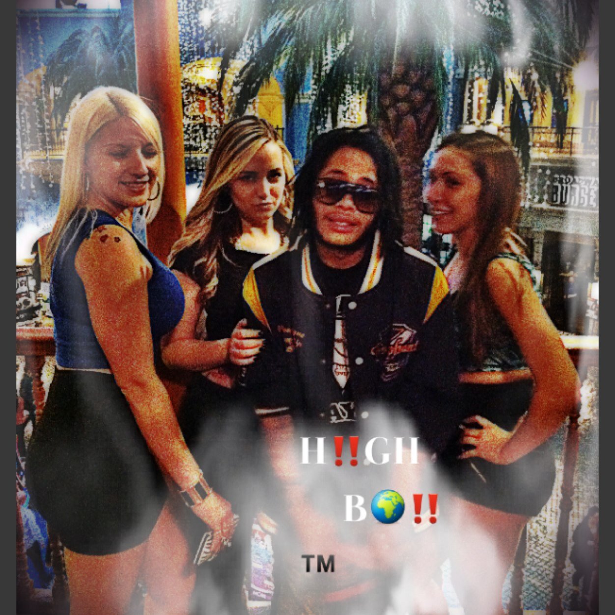 Recording artist, dancer, choreographer, model. Team #MaxOutMusic. Follow manager: @ARCHETTO #MaxOutTV #VelvWorks