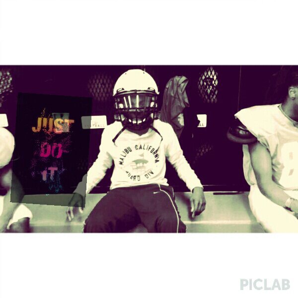 |Football is my key| |Every second and minute show effert |Michigan| |R.I.P Y.L.F| |C-era|