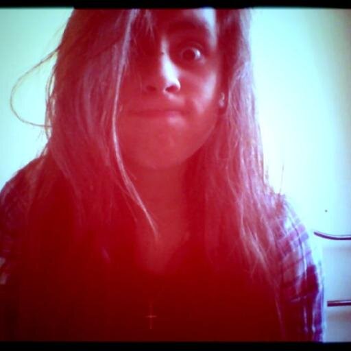 Hoola! Me Llamo Jessany Soy Smiler y belieber♥ Me Gusta Andar En Skate Sigo Al Que Me Siga y Eso Cuidensse'