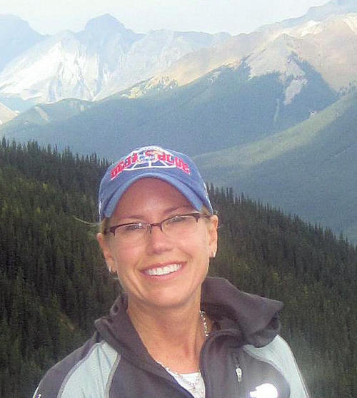 jloonthego's profile picture. Marketing and communications exec, aspiring mountaineer & wanna be short story writer