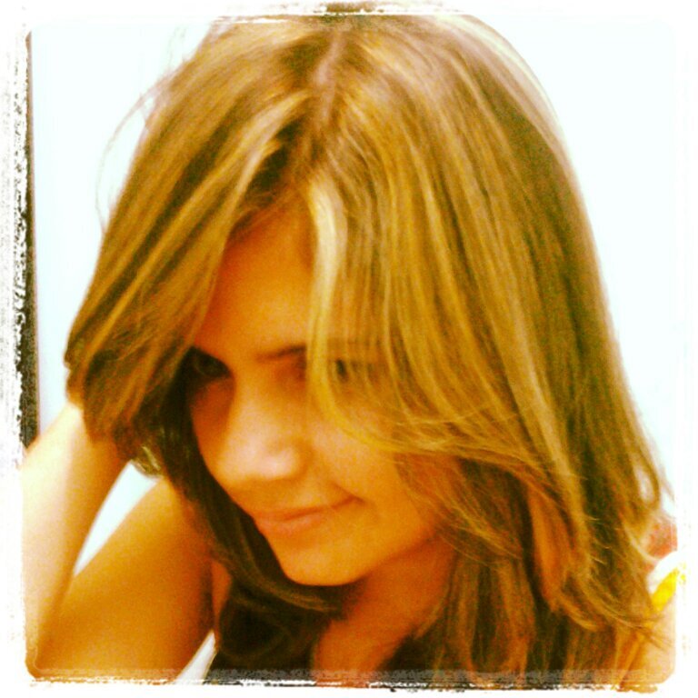 Sou cantora e estou pretendendo gravar meu CD-amo musica gospel.
