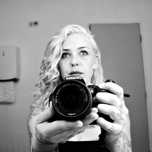 Fotograaf, social media en marketing, creatieve chaoot, inventief, sociaal.