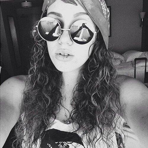 loxigenium's profile picture. 