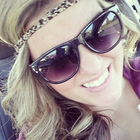 blackburn_b's profile picture. Falling in love to the beat of the music.