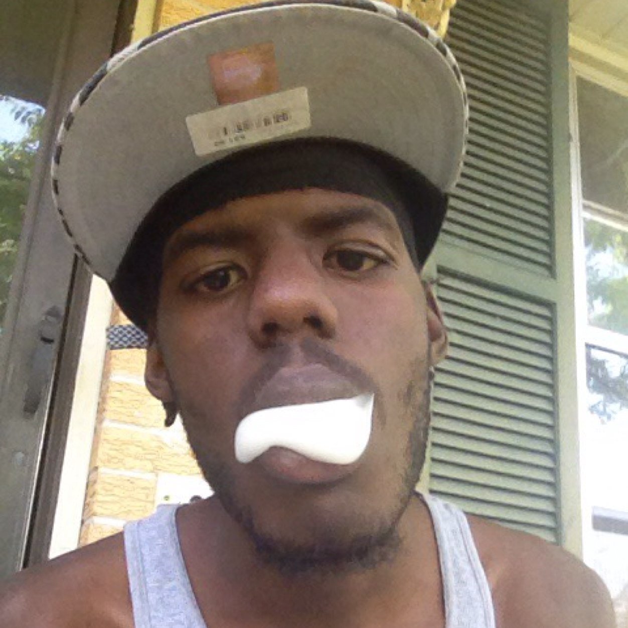 Keep it 1000 stay tru n loyal to da game n ur niggas never bite da hand dat feed u n always pt God first