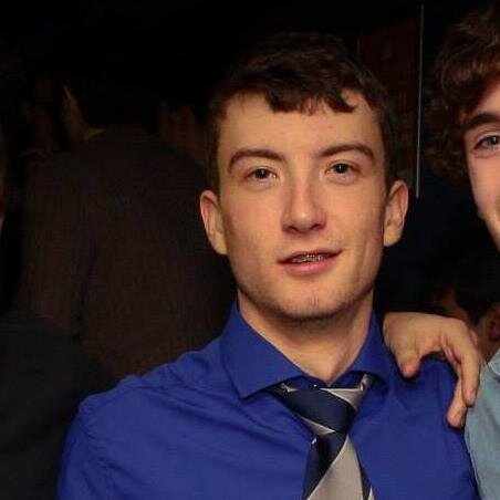 undergrad geologist at Plymouth uni, spend my days kayaking, playing cricket and riding my motorbike around