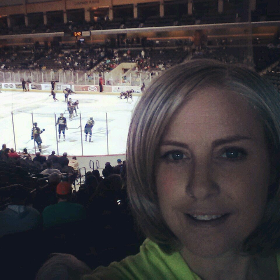 Mom of 2 Boys, USHL Billet Mom, Guard Wife, Marketing Professional, Sports Fan, And All-Around Simple Midwest Girl!