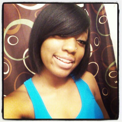 MoneyTeam #683 #Single My Role Model Is BunnyLowkey :) I'm the BOSS..17 years young..Kik me @prettybrown15..My Bolegged Ass,♥