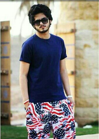 ‏‏‏‏ ‏مِنٌحً ـرفُ بّـعَ ـض آلَشّـي تتابعني راح اتابعك*_^                  ★shooshoo★                         ّ{عنزي اويﻻﻻه}