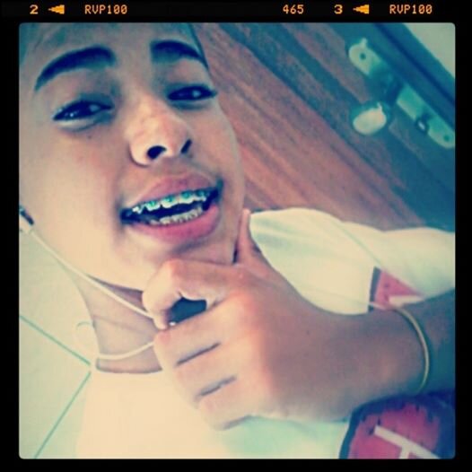 - Éa Lei Do Chiclete Se Elas Gruda, Eu Piso Memo ♪♫ ..... r$'