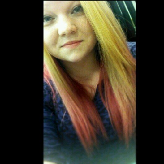 Wild_Sabrinaaa's profile picture. Smoking Herb & Laughing.