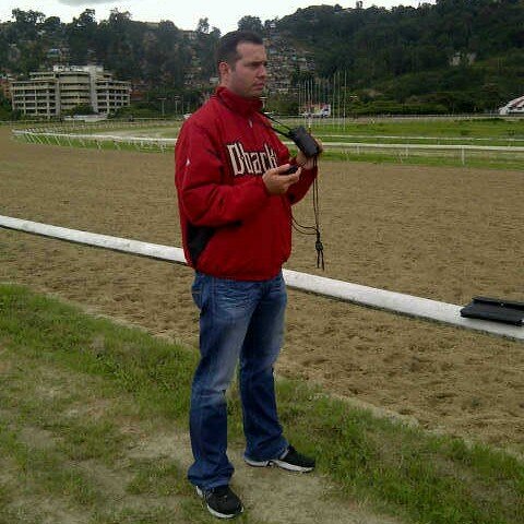 ⏱ Timekeeper 🏇 Handicapper 🇻🇪 Hipódromos Valencia - La Rinconada 
📲 +584241318905 @cronojavimart @HipiProfesional