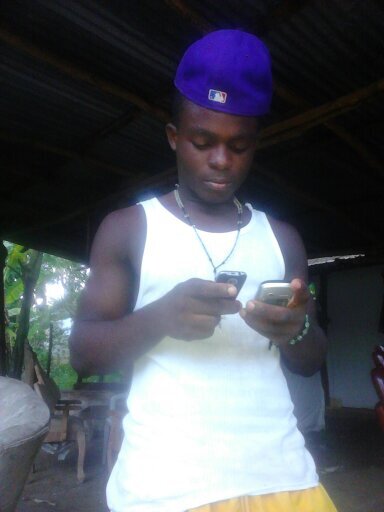 fria_batista's profile picture. 