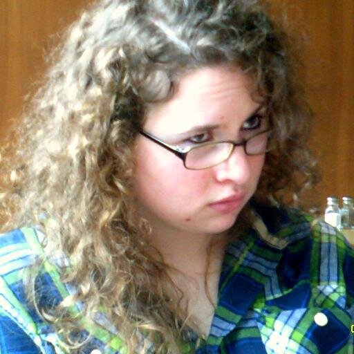 Young, sarcastic and a little on the pretty side with the hopes of doing something fun with her life. I'm Deaner's intern...